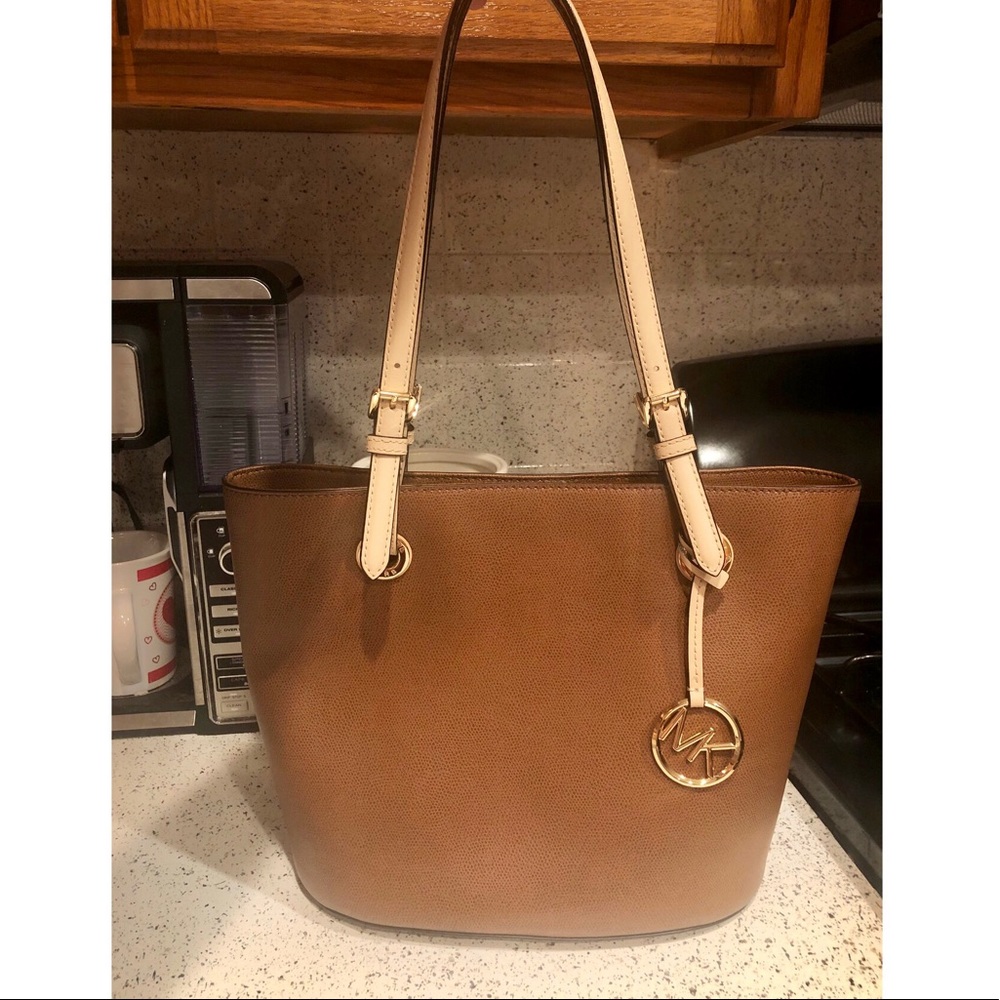 NWT Michael Kors Jet Set Tote
